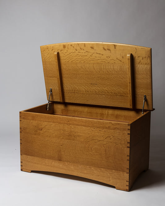 Quarter-sawn White Oak Blanket Chest